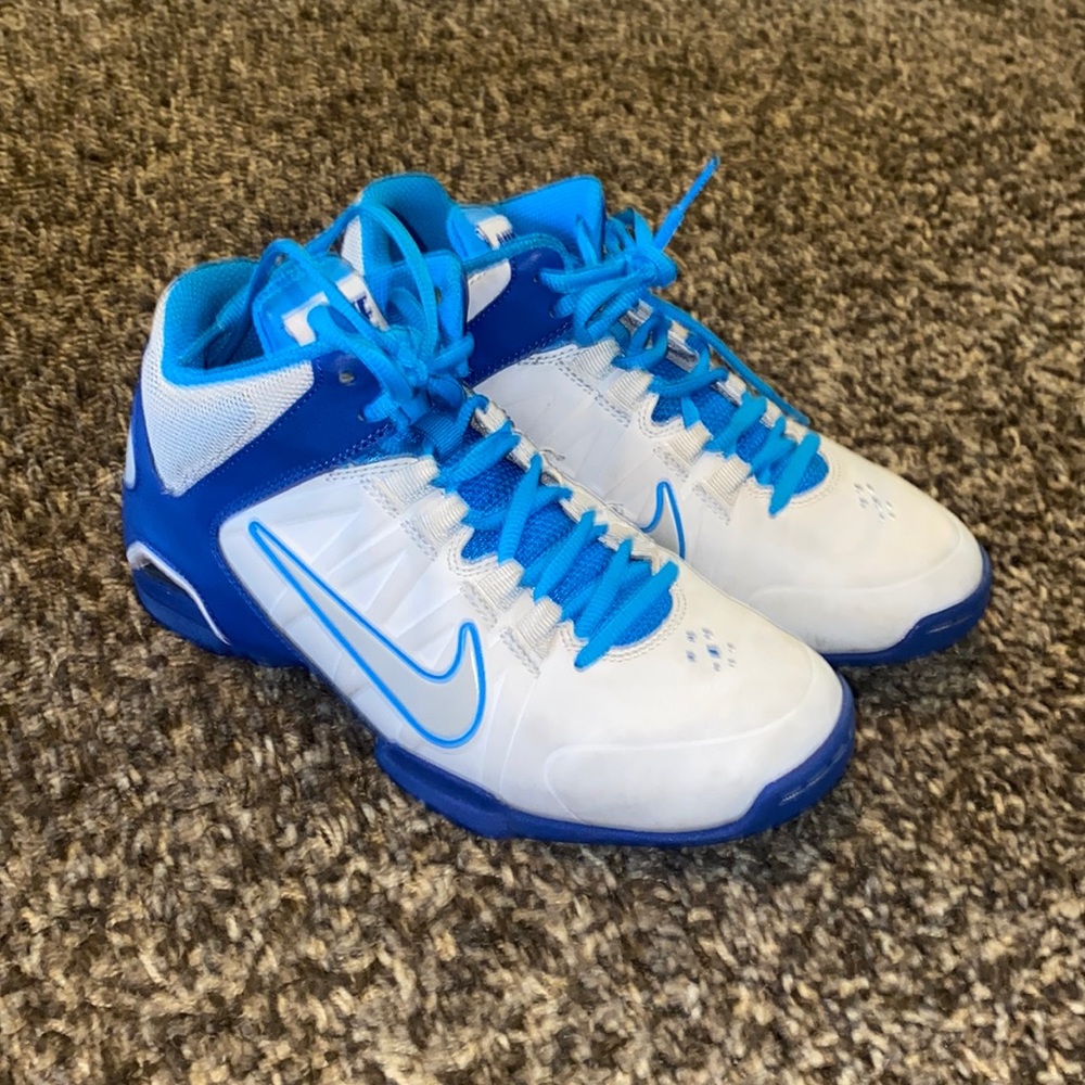 Nike Air Visi Pro 4 athletic shoes